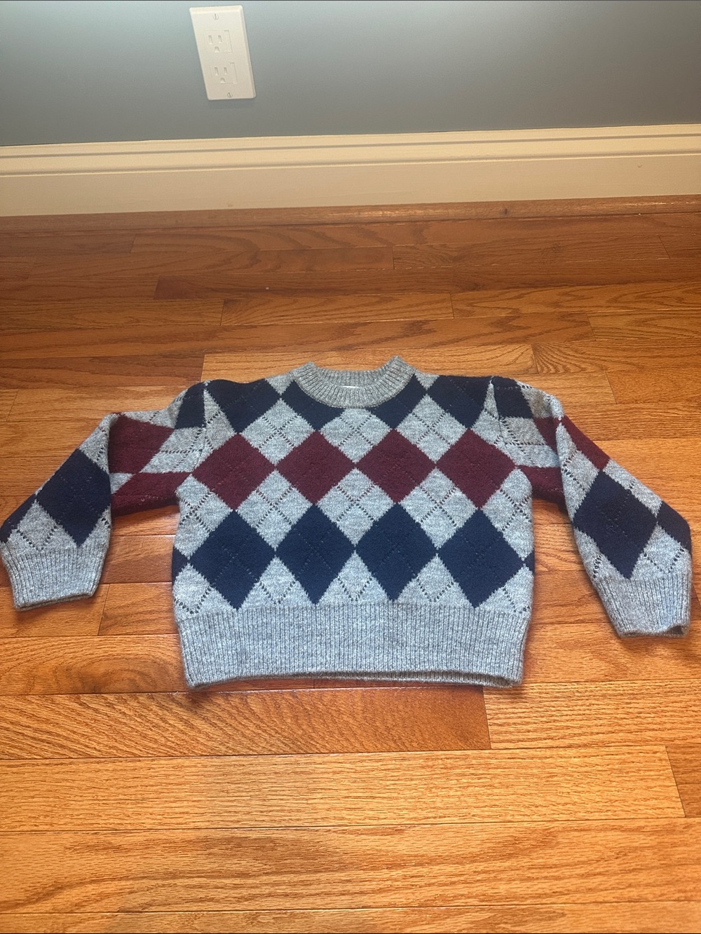 NWOT Never Worn Zara Kids Argyle Crewneck Sweater - Gray, Navy & Burgundy